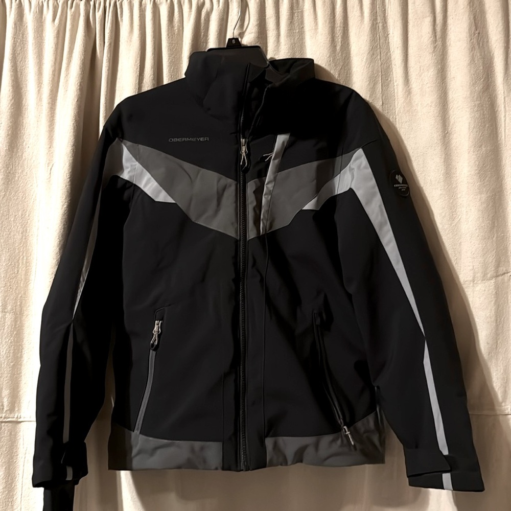 Obermeyer size 14 insulated winter ski coat with lots of pockets